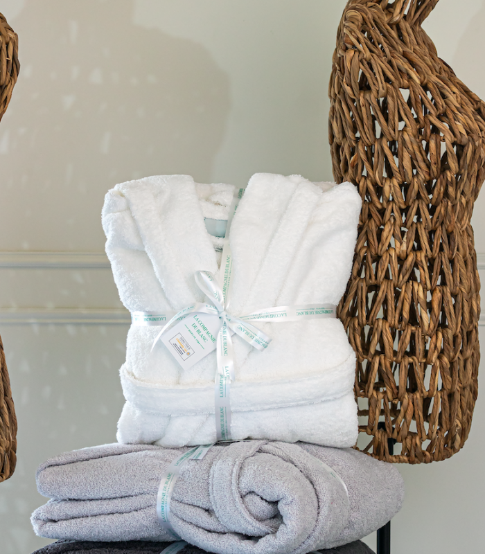 PEIGNOIR DE BAIN À CAPUCHE 100% COTON 400G/M² Blanc PEIGNOIR DE BAIN À CAPUCHE 100% COTON 400G/M² Blanc
